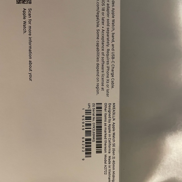 Apple Watch SE (2nd gen) 40mm - midnight color band - Picture 2 of 8